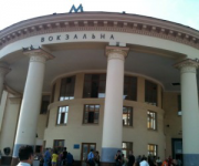 На станции метро «Вокзальная» укрепляют колонны
